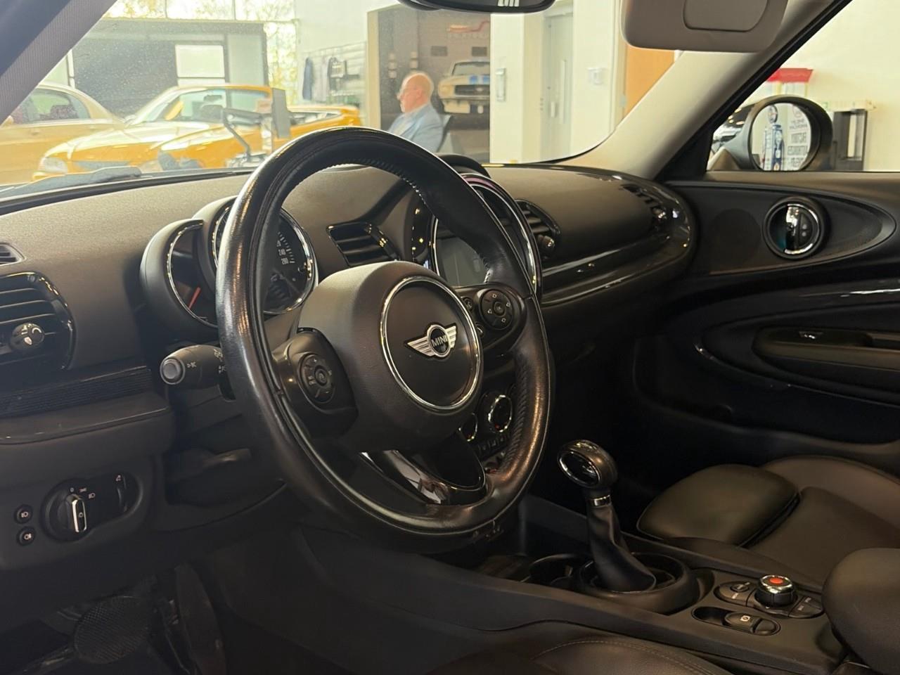 2018 MINI Clubman Cooper S 4dr ALL4 Photo