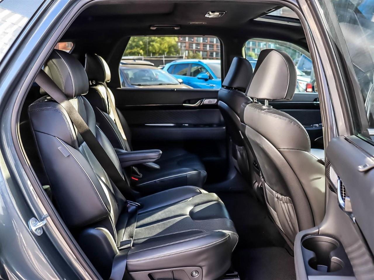 2023 Hyundai PALISADE Ultimate Calligraphy 7-Passenger AWD Photo