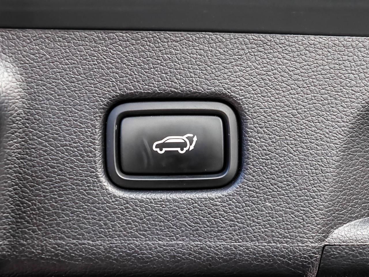 2023 Hyundai PALISADE Ultimate Calligraphy 7-Passenger AWD Photo