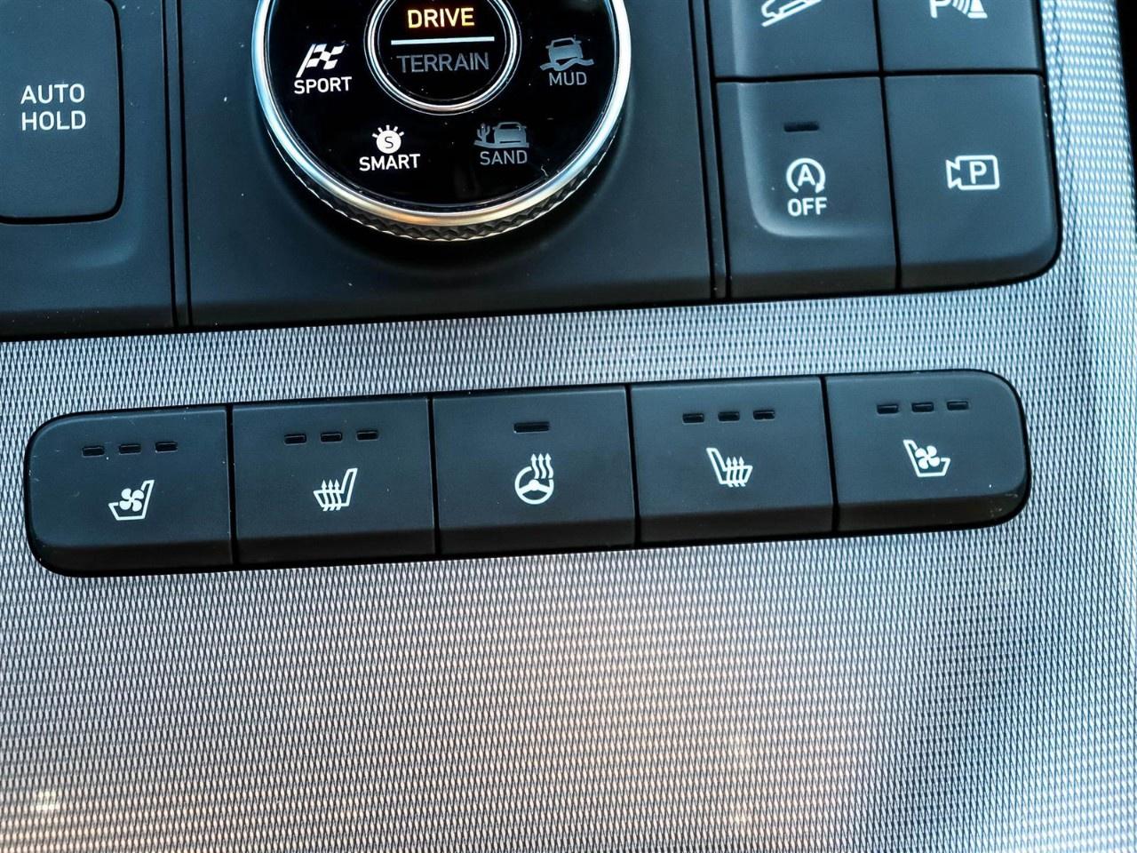2023 Hyundai PALISADE Ultimate Calligraphy 7-Passenger AWD Photo