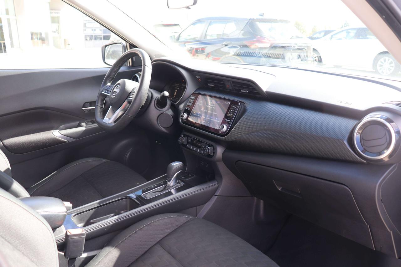 2023 Nissan Kicks SV FWD   REMOTE STARTER   HEATED SEATS   CARPLAY Photo