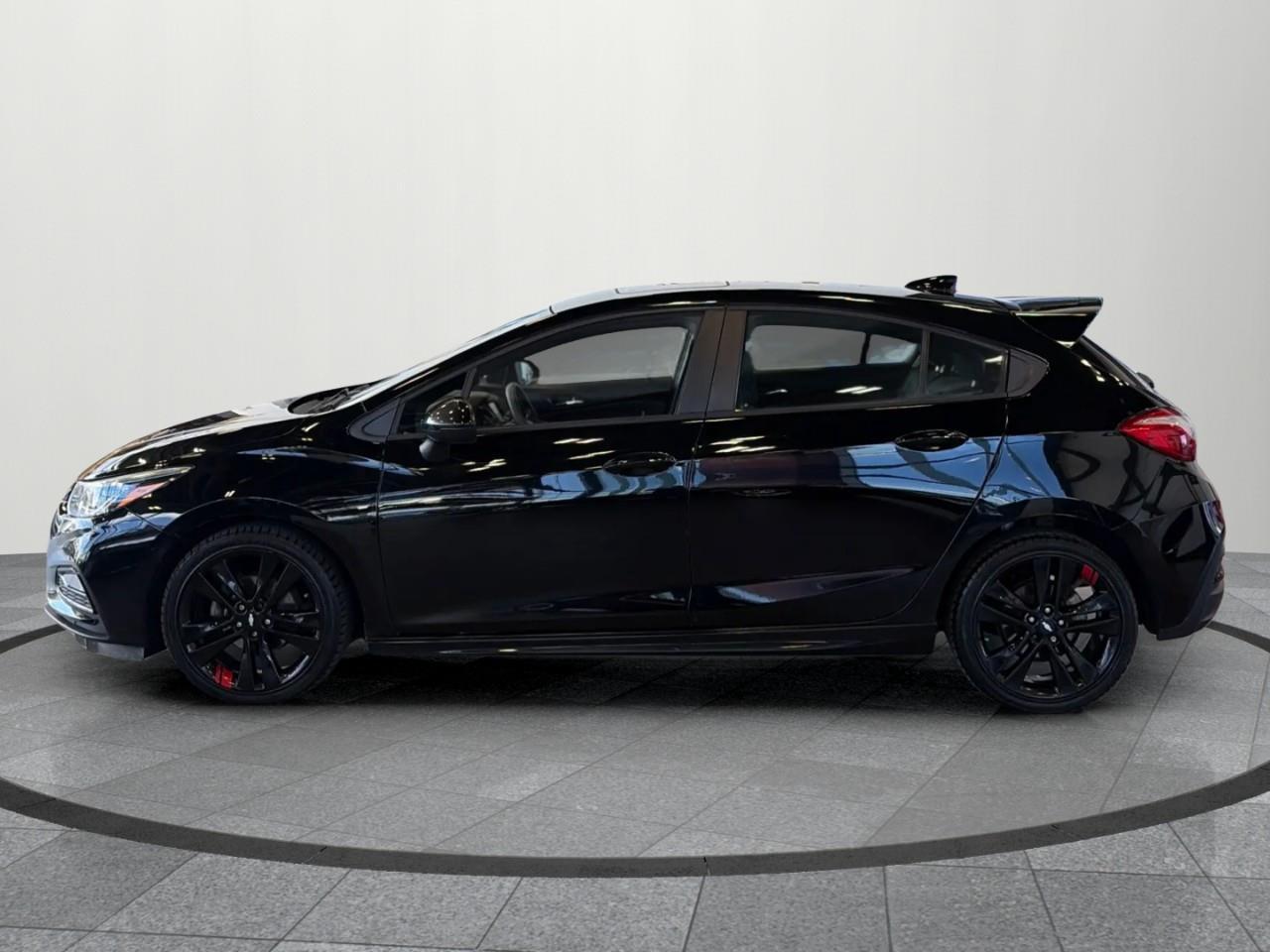 2018 Chevrolet Cruze LT Auto 4dr Hatchback Photo2