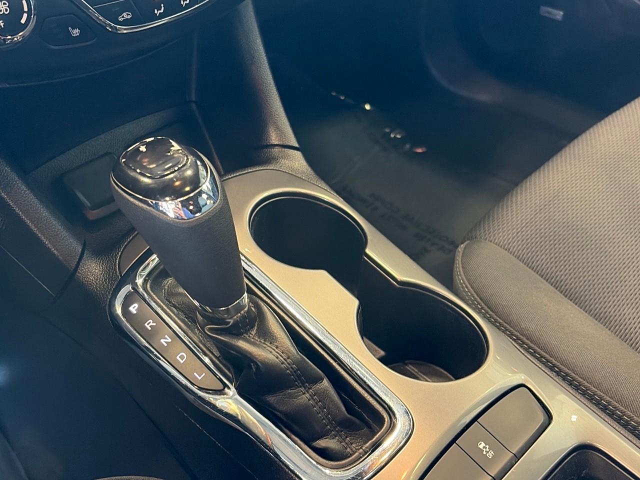 2018 Chevrolet Cruze LT Auto 4dr Hatchback Photo