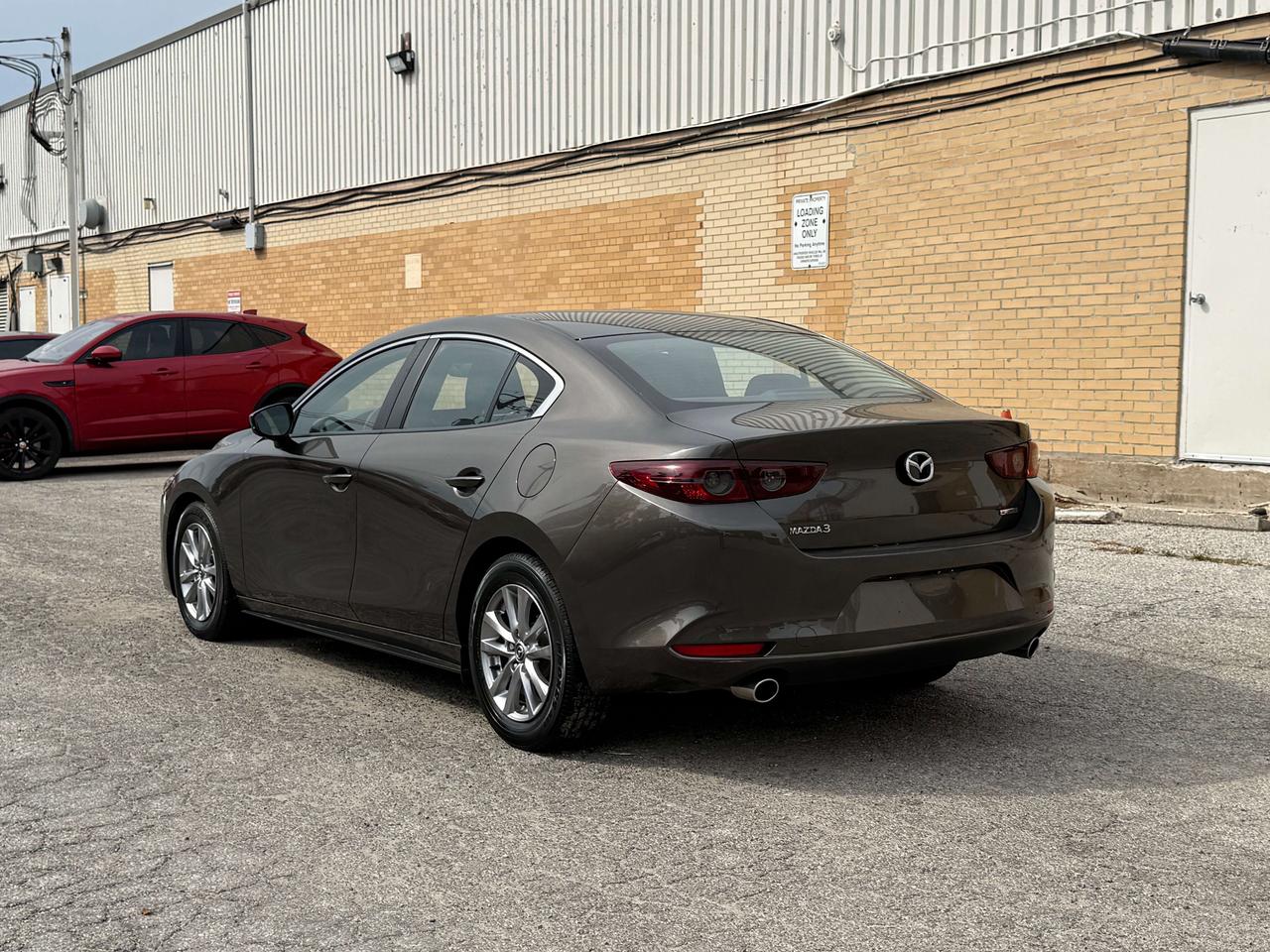 2019 Mazda 3 GS l 2 Sets of Wheels l Auto l FWD l CarPlay l ECO Photo