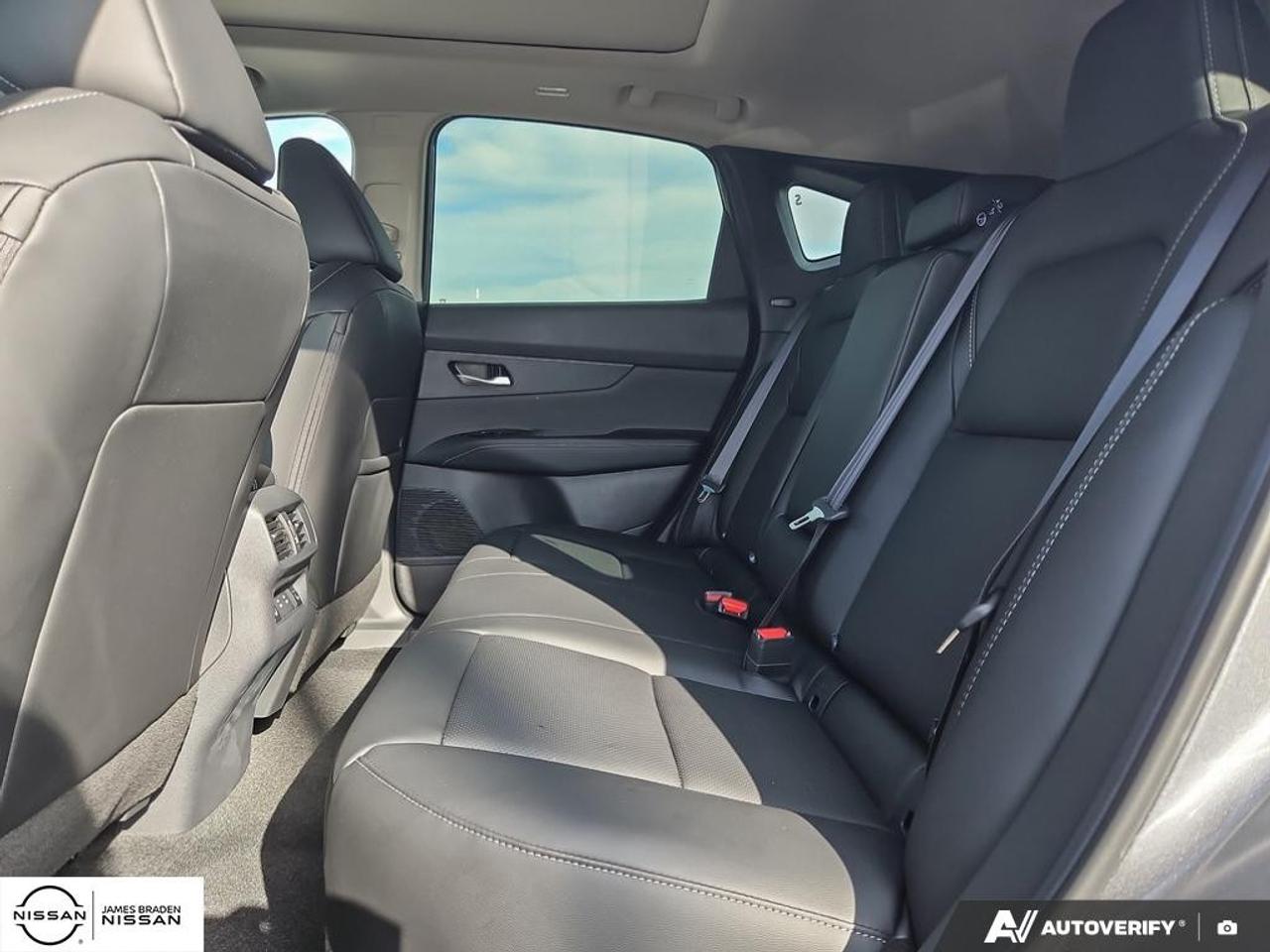 2027 Nissan Murano Dark Armor AWD Photo