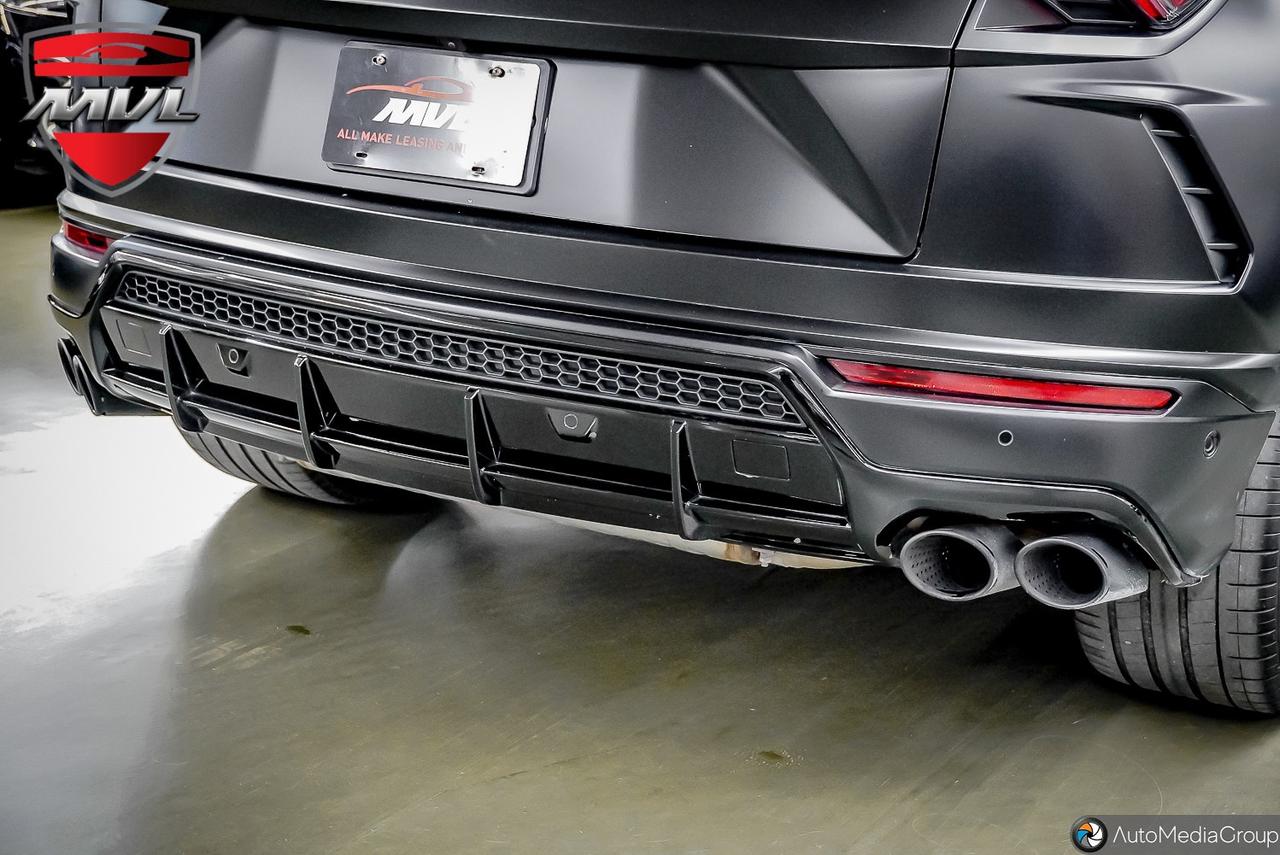 2022 Lamborghini Urus  Photo