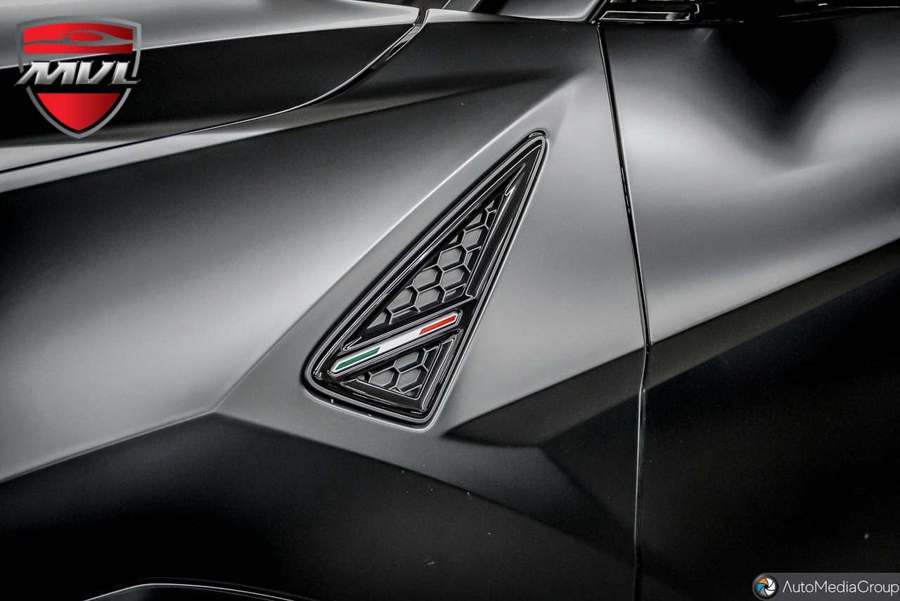 2022 Lamborghini Urus  Photo