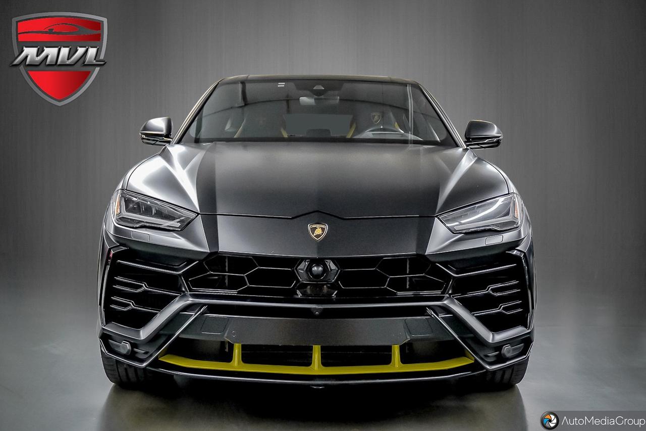 2022 Lamborghini Urus  Photo