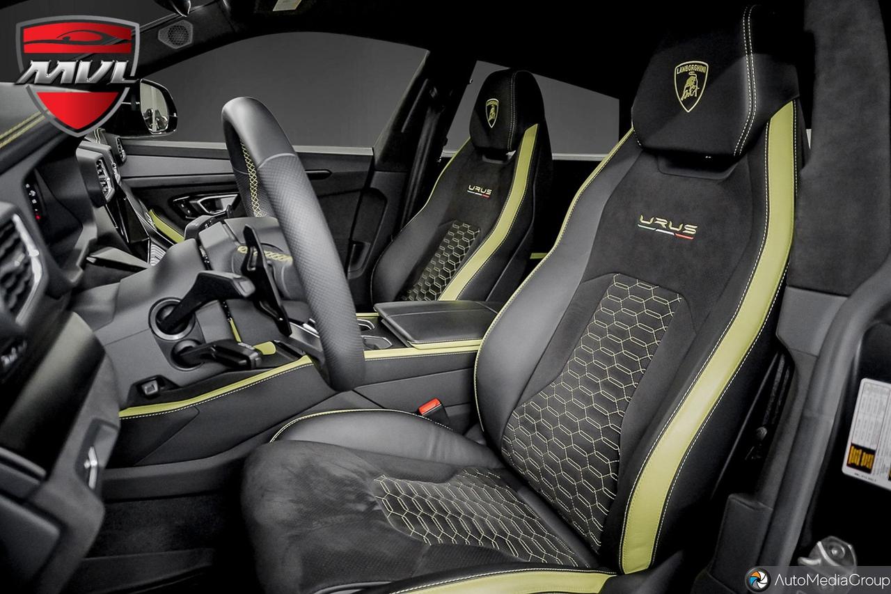 2022 Lamborghini Urus  Photo