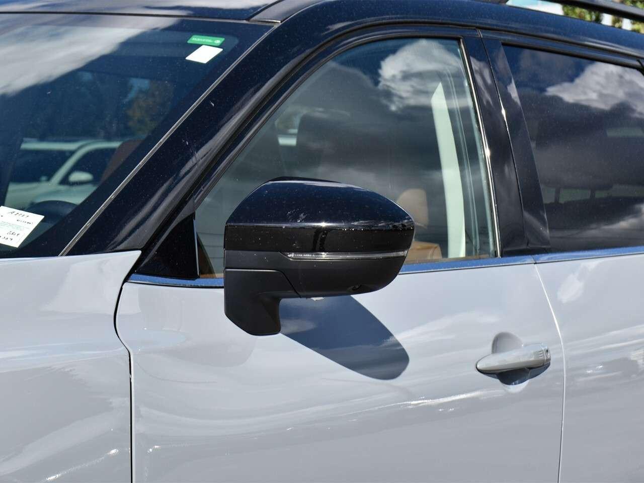 2024 Nissan Pathfinder FULLY LOADED, CAPTAINS CHAIRS, APPLE CARPLAY Photo4