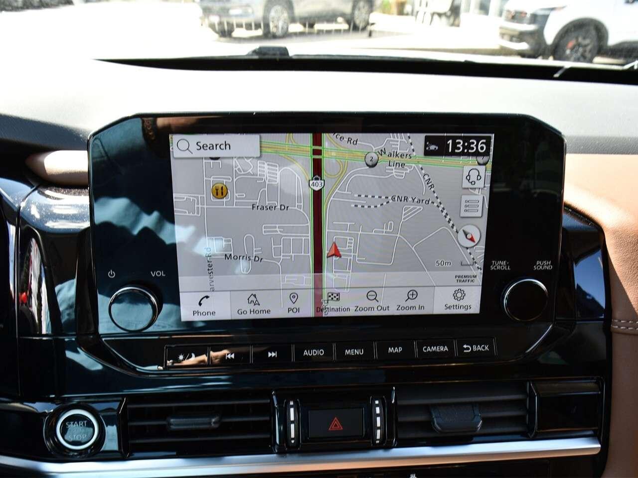 2024 Nissan Pathfinder FULLY LOADED, CAPTAINS CHAIRS, APPLE CARPLAY Photo
