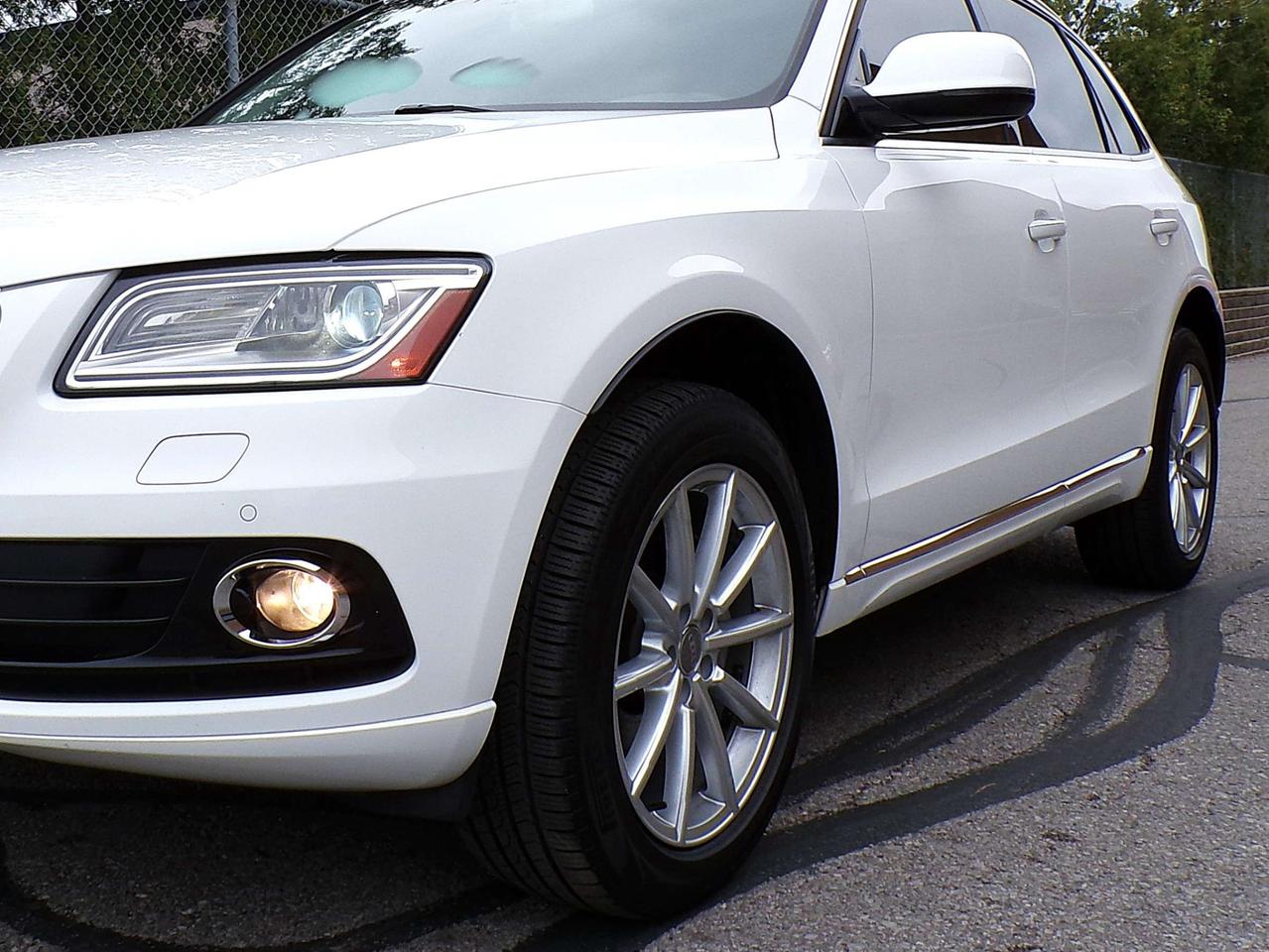 2017 Audi Q5 TFSI QUATTRO TECHNIK CAMERA PANO ROOF F/R SENSORS B.T. Photo3