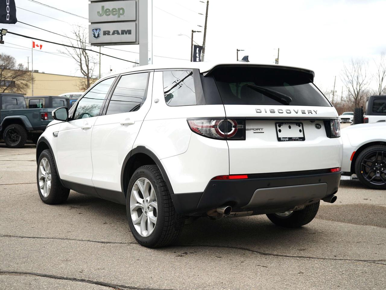 2016 Land Rover Discovery Sport HSE DISCOVERY SPORT Photo