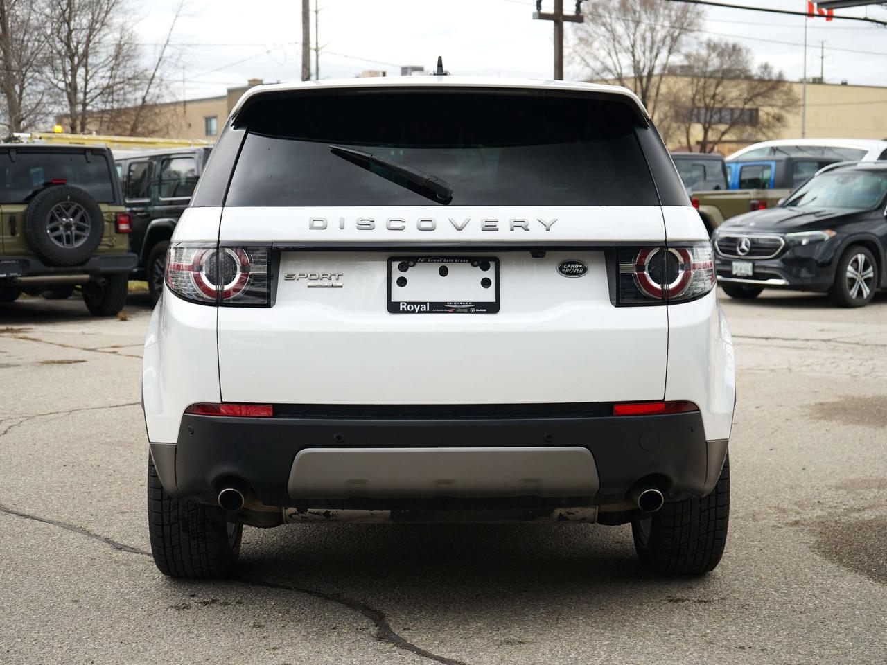 2016 Land Rover Discovery Sport HSE DISCOVERY SPORT Photo