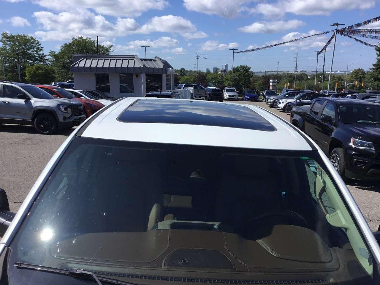 2019 RAM 1500 Laramie Longhorn 4x4 Crew Cab 5'7 Box Photo