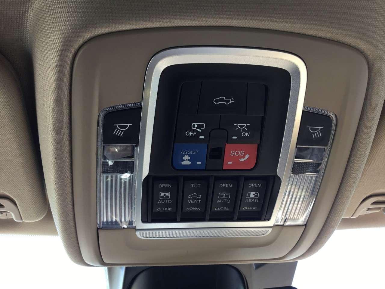 2019 RAM 1500 Laramie Longhorn 4x4 Crew Cab 5'7 Box Photo