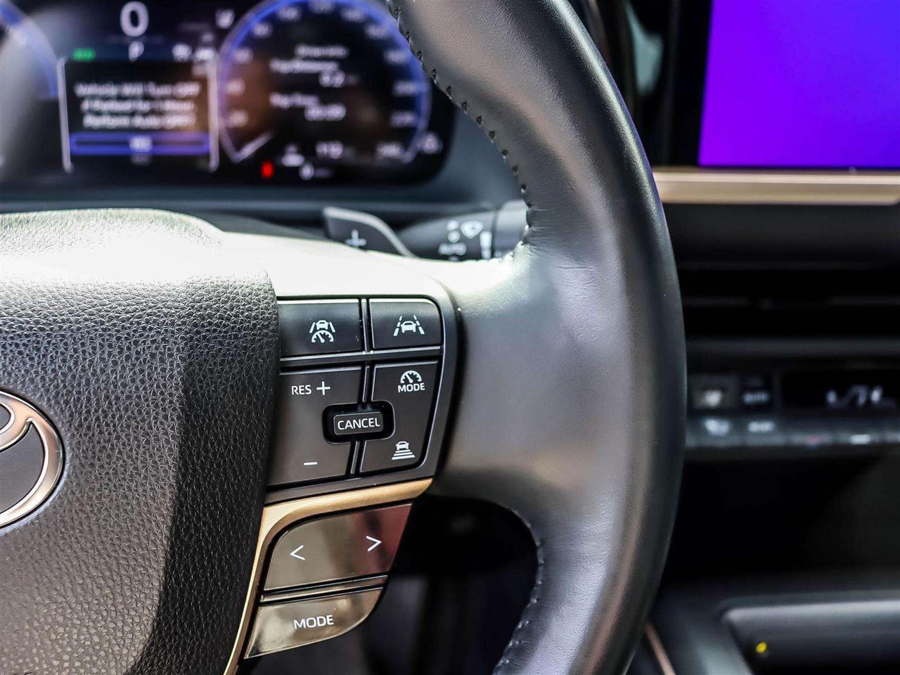 2023 Toyota Crown PLATINUM HYBRID AWD PANORAMIC ROOF NAVI Photo
