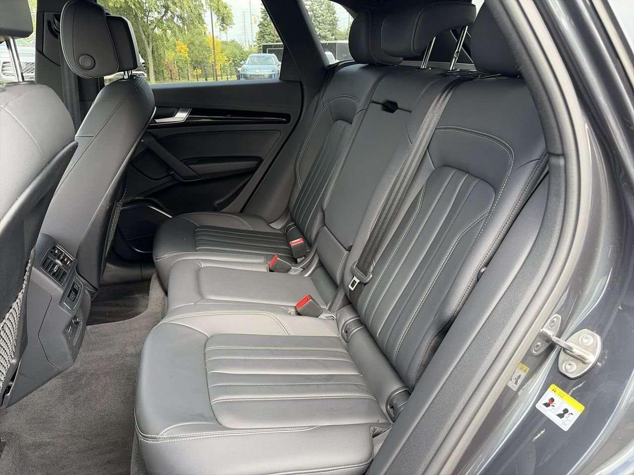 2023 Audi Q5 45 2.0T Komfort quattro 7sp S Tronic Keyless Start  Alloy Wheels  Leather  Apple/Android CarPlay Photo