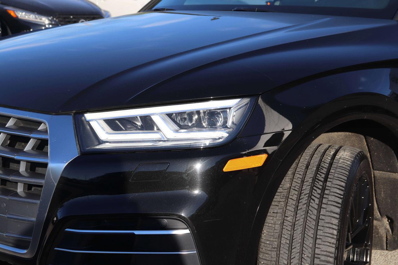 2020 Audi Q5 Progressiv   S line   Winter Tires   New Brakes Photo