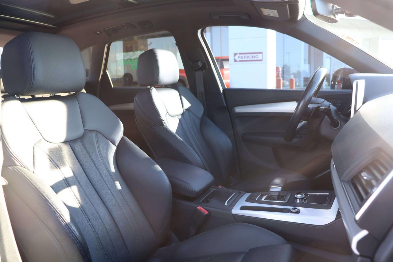 2020 Audi Q5 Progressiv   S line   Winter Tires   New Brakes Photo