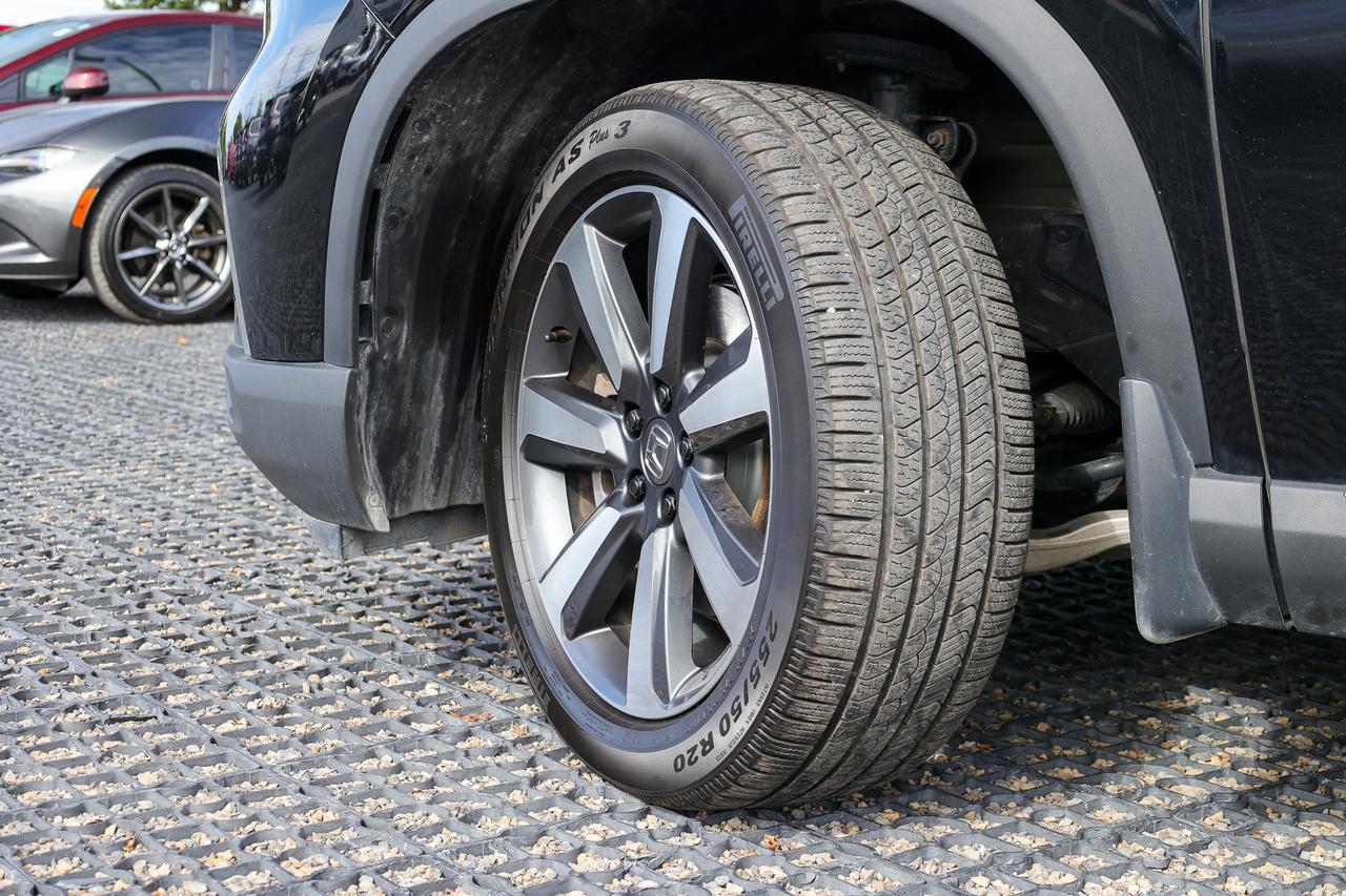 2024 Honda Pilot Touring 4dr All-Wheel Drive Photo