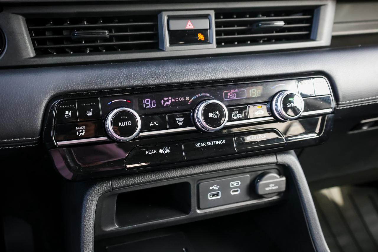 2024 Honda Pilot Touring 4dr All-Wheel Drive Photo