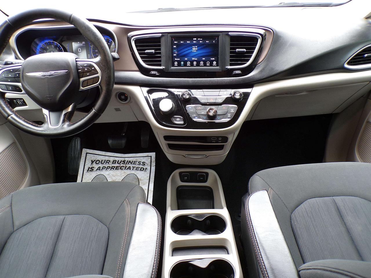 2019 Chrysler Pacifica TOURING STOW&GO 7-PASS CAMERA PWR SLIDING DOORS R. START Photo