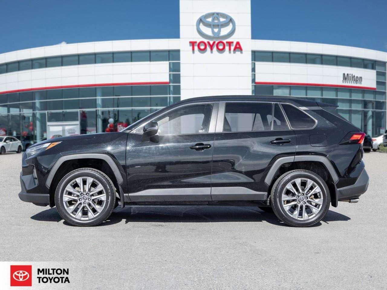 2024 Toyota RAV4 XLE PREMIUM AWD LEATHER SEATING SUNROOF CARPLAY ONE OWNER XLE Photo