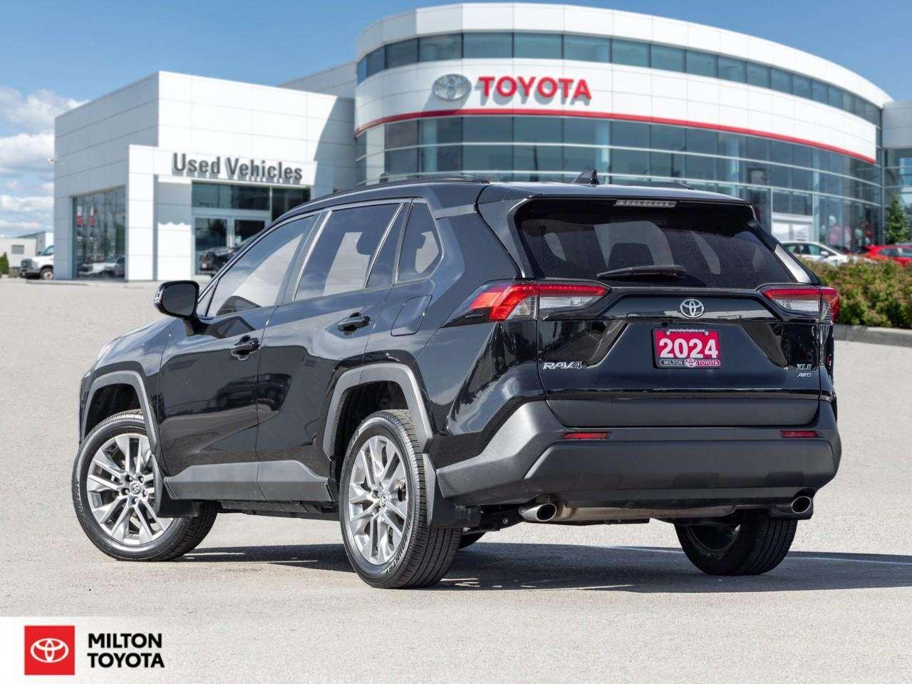 2024 Toyota RAV4 XLE PREMIUM AWD LEATHER SEATING SUNROOF CARPLAY ONE OWNER XLE Photo