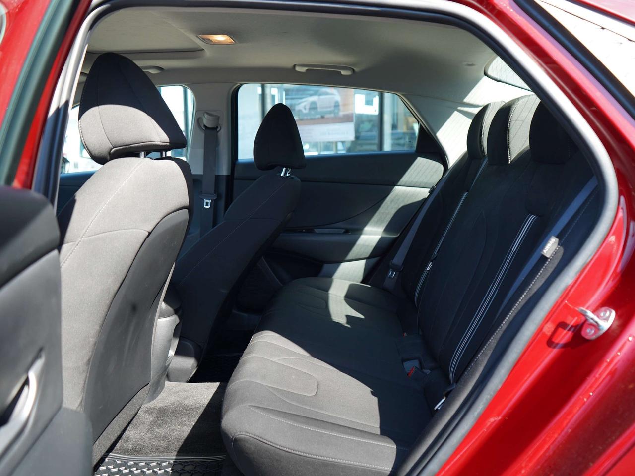 2025 Hyundai Elantra Preferred Photo