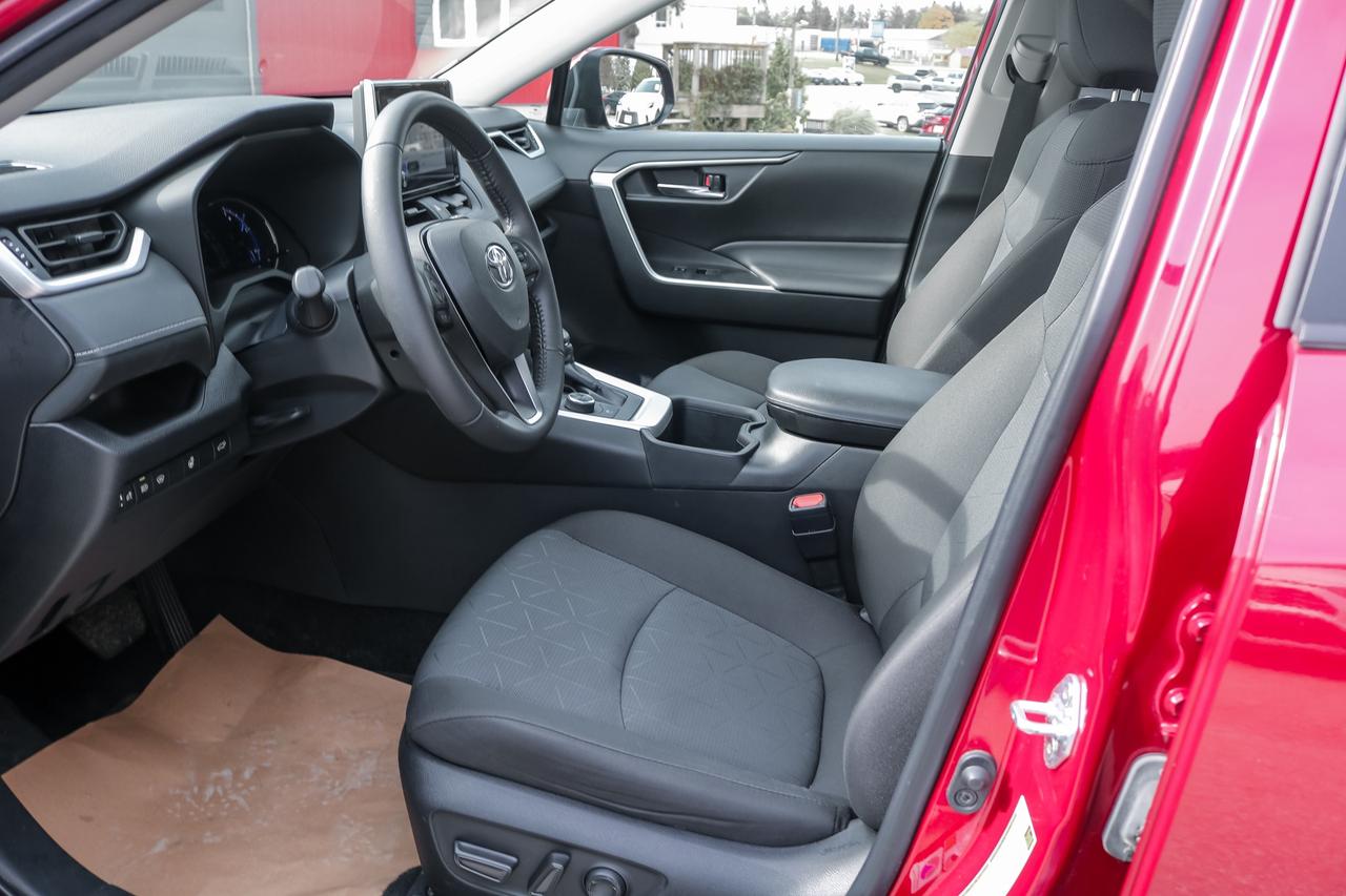 2024 Toyota RAV4 Hybrid XLE 4dr All-Wheel Drive Photo