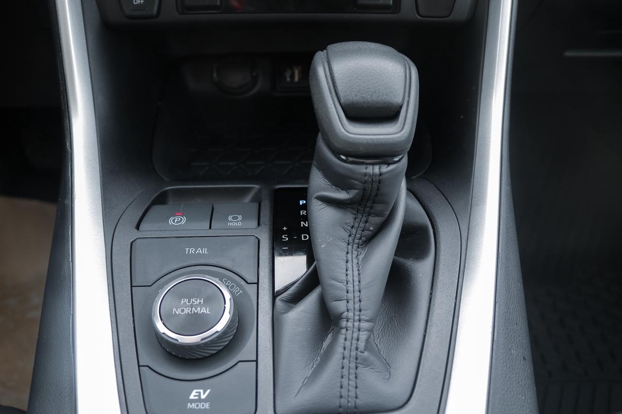 2024 Toyota RAV4 Hybrid XLE 4dr All-Wheel Drive Photo