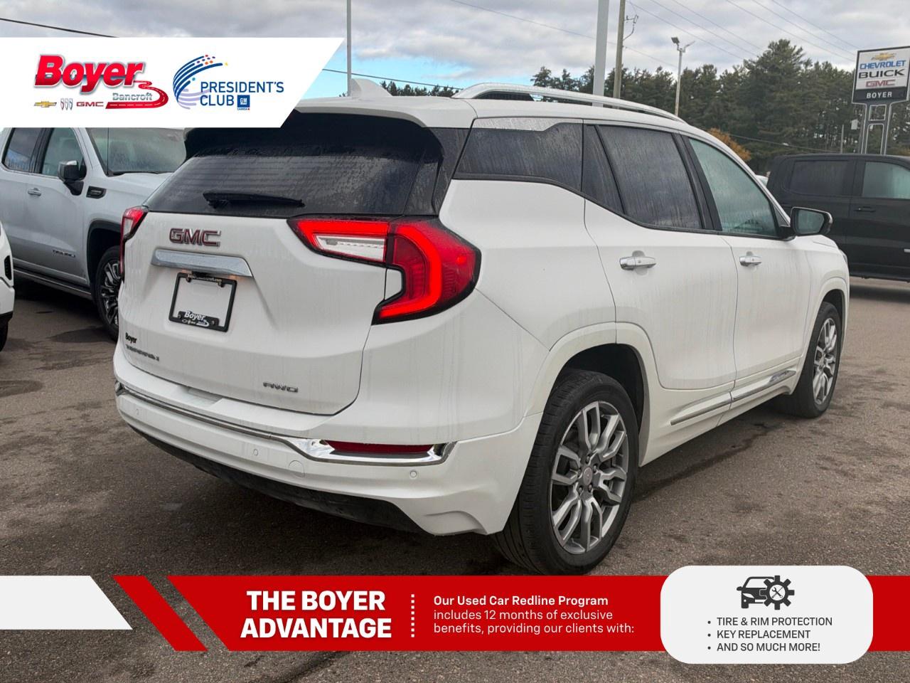 2024 GMC Terrain AWD Denali Photo4