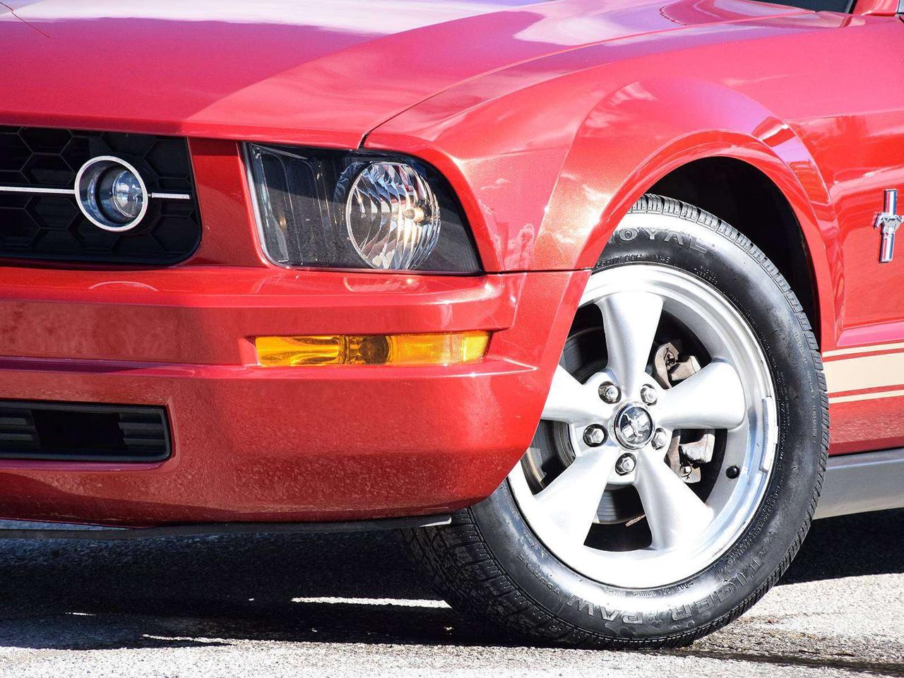 2008 Ford Mustang ~4.0L V6 ~Pony Package ~ONLY 43,000 KM! Photo