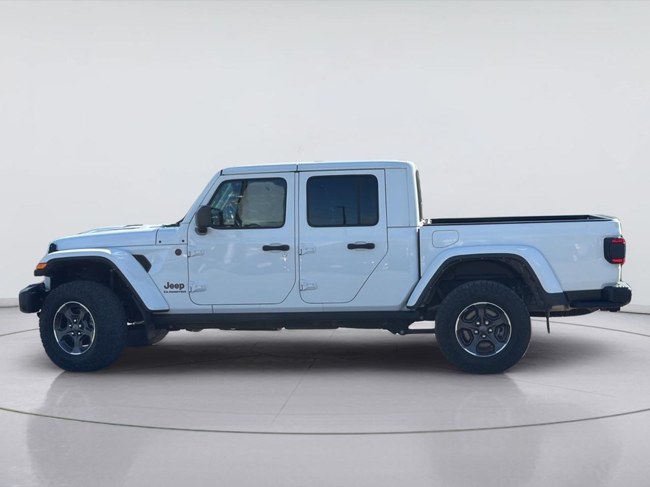 2023 Jeep Gladiator 3.6L V6, LED Lighting, Trailer Tow, Cold Weather Photo1