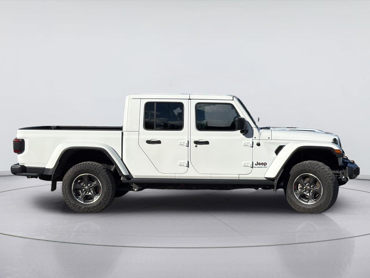 2023 Jeep Gladiator 3.6L V6, LED Lighting, Trailer Tow, Cold Weather Photo