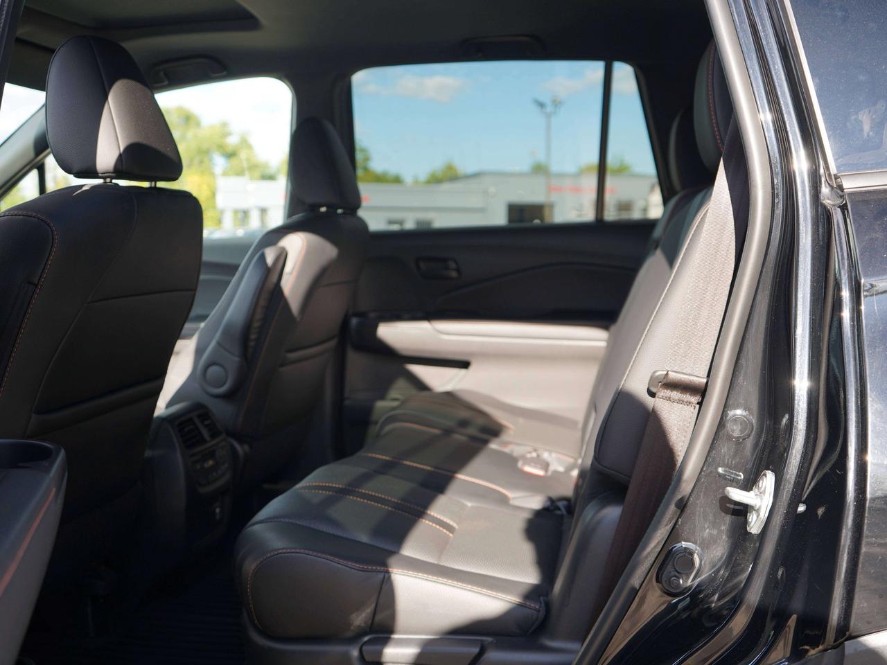 2022 Honda Passport TRAILSPORT, 3.5L V6, AWD, NAVI Photo