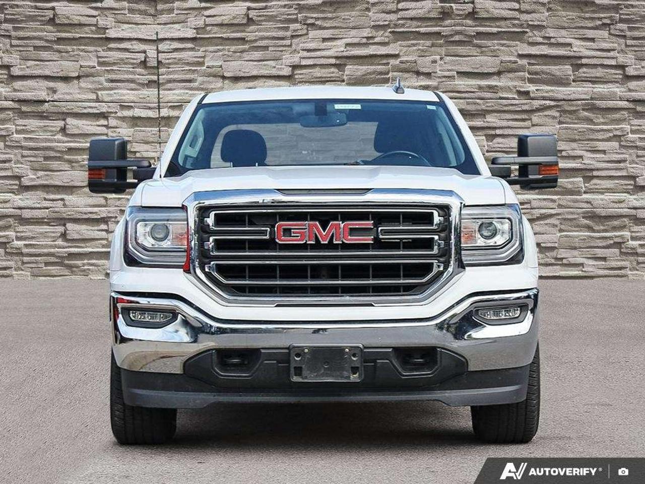 2018 GMC Sierra 1500 CREW CAB   6 foot 4 inch box   5.3L V8 Photo1