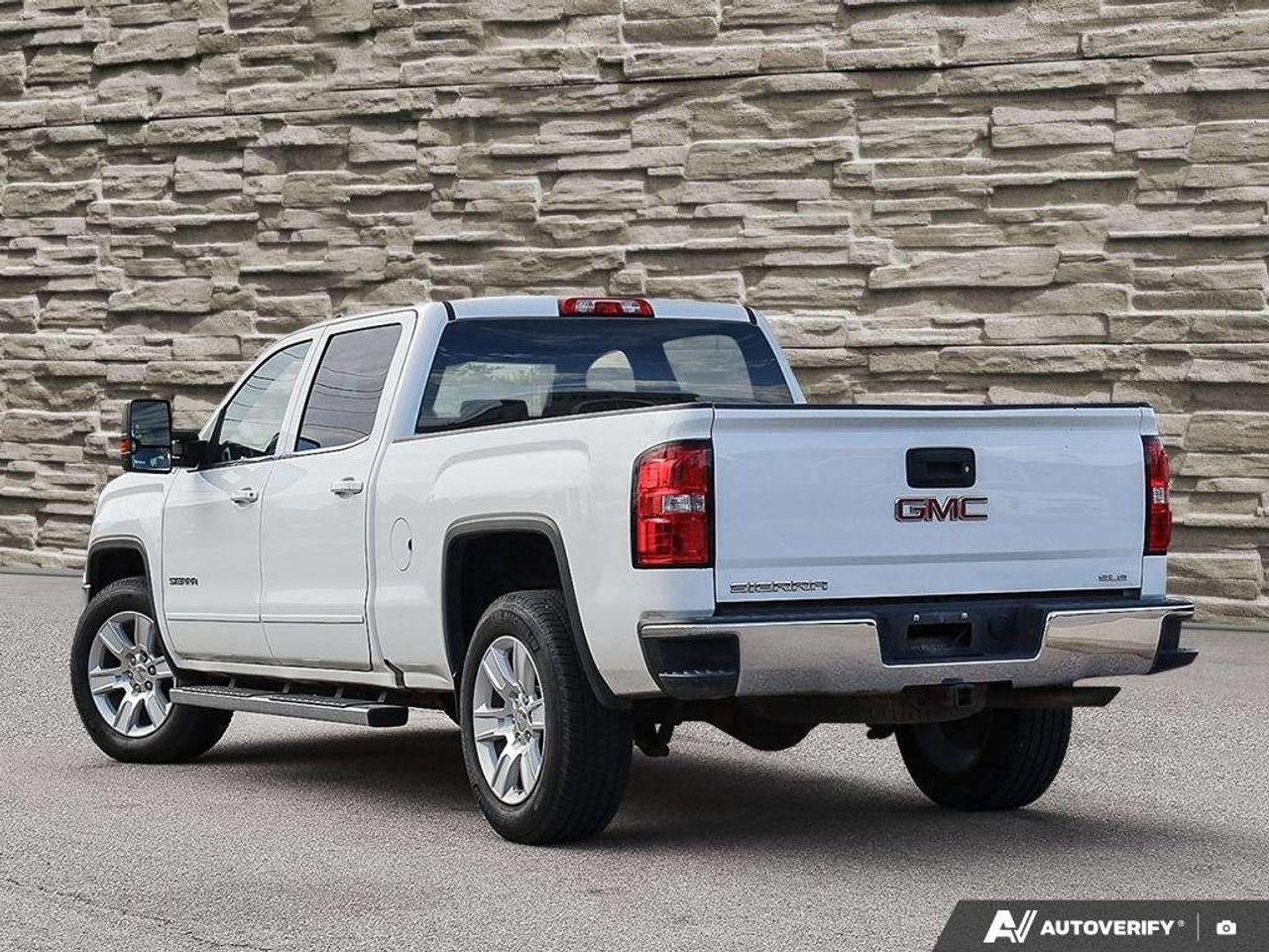 2018 GMC Sierra 1500 CREW CAB   6 foot 4 inch box   5.3L V8 Photo