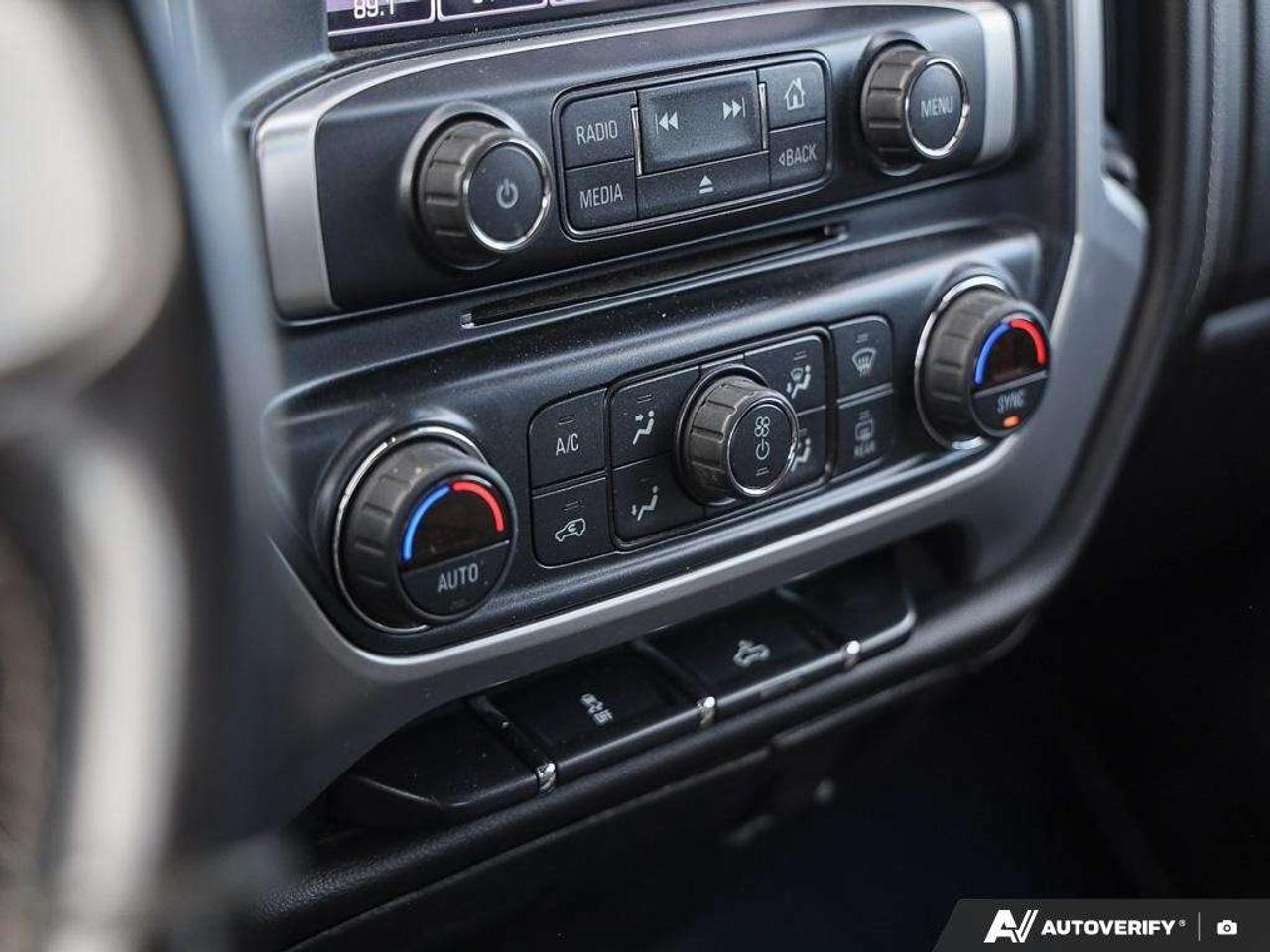 2018 GMC Sierra 1500 CREW CAB   6 foot 4 inch box   5.3L V8 Photo