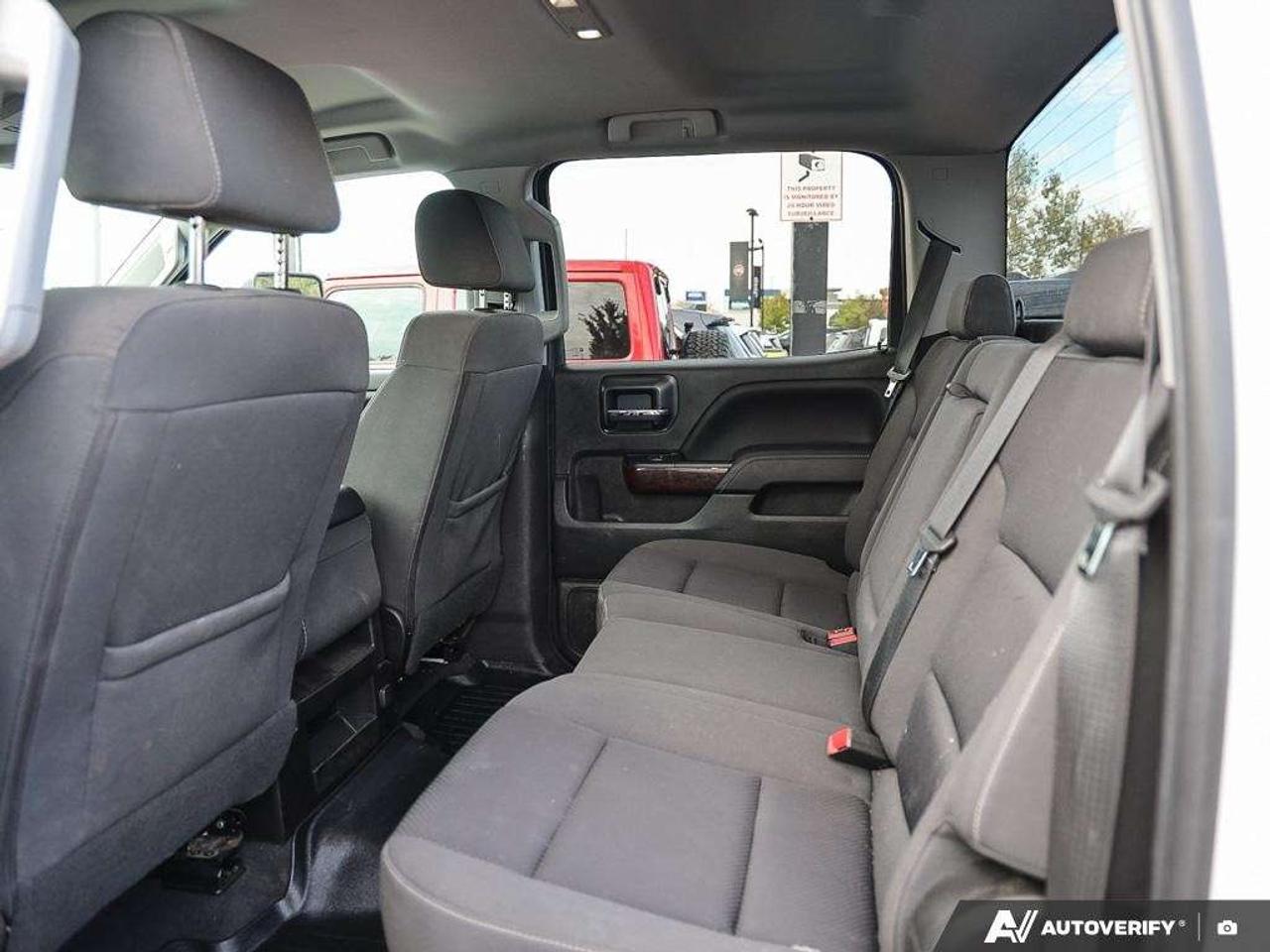 2018 GMC Sierra 1500 CREW CAB   6 foot 4 inch box   5.3L V8 Photo