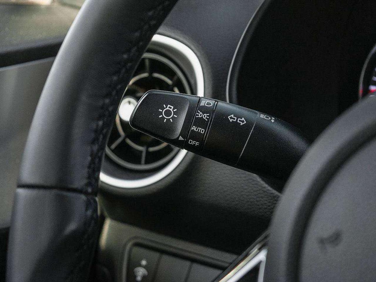 2023 Kia Forte LX   Heated Seats   Apple CarPlay   Keyless Entry Photo