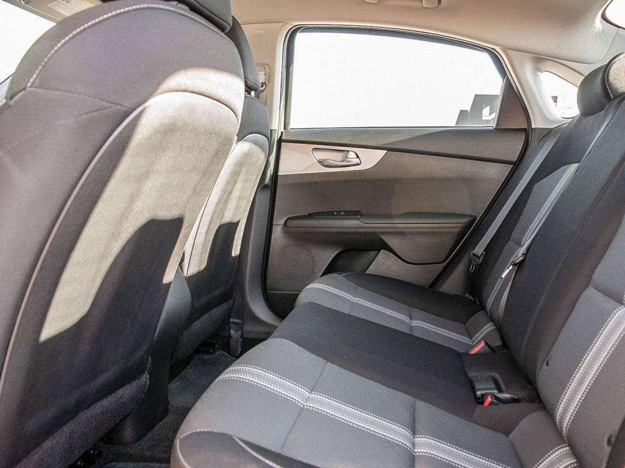 2023 Kia Forte LX   Heated Seats   Apple CarPlay   Keyless Entry Photo