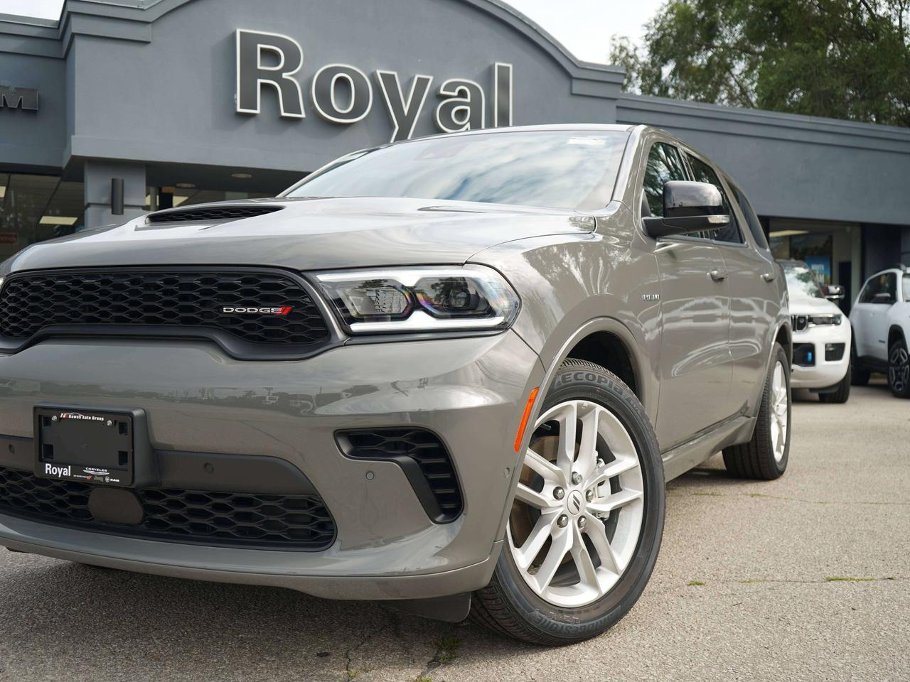 2025 Dodge Durango R/T PLUS, 5.7 HEMI V8, CARPLAY Photo