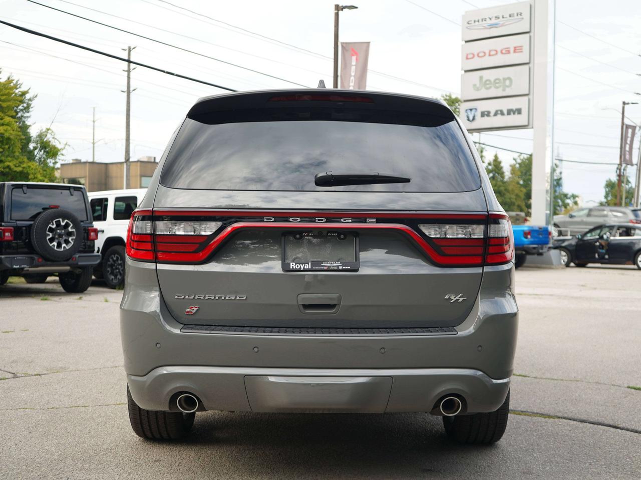 2025 Dodge Durango R/T PLUS, 5.7 HEMI V8, CARPLAY Photo