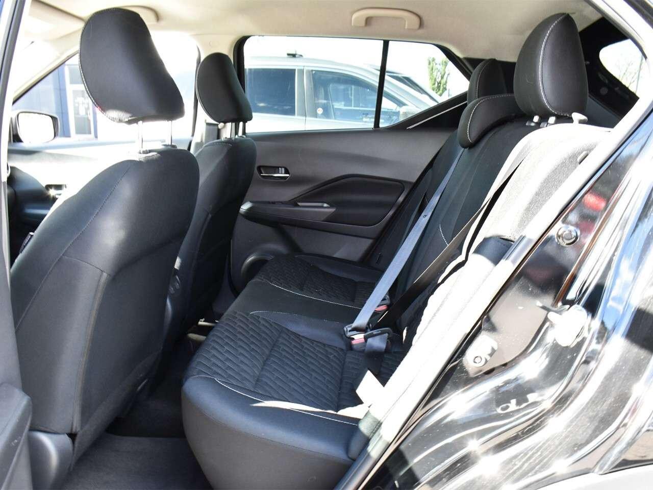2021 Nissan Kicks APPLE CARPLAY, REMOTE START, HEATED SEATS Photo
