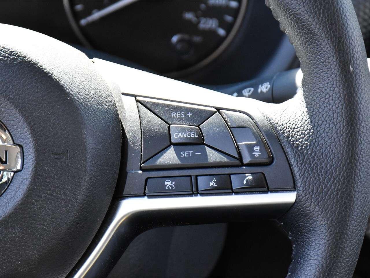2021 Nissan Kicks APPLE CARPLAY, REMOTE START, HEATED SEATS Photo