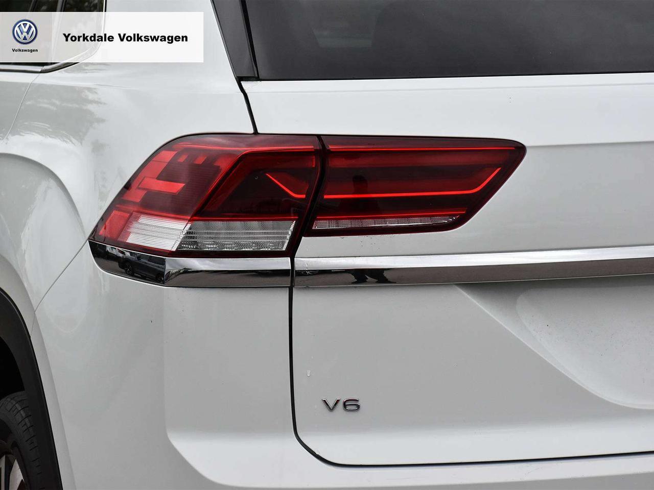 2021 Volkswagen Atlas EXECLINE Photo