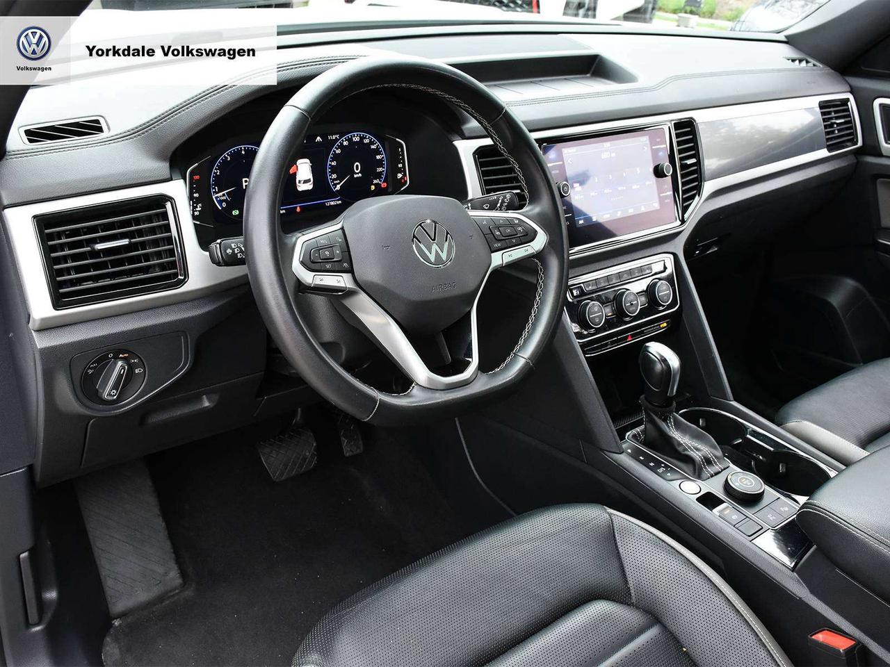 2021 Volkswagen Atlas EXECLINE Photo