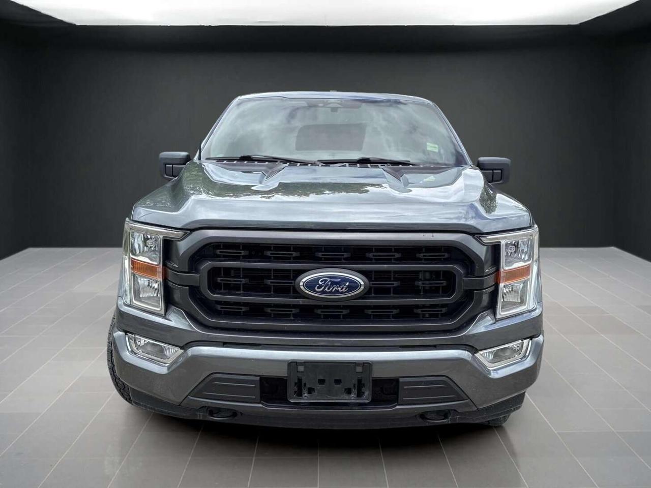 2022 Ford F-150 XLT 4WD   5.0L   V8   400HP   POWER SEAT   SYNC 4   LANE KEEP   BSM   TOWING Photo